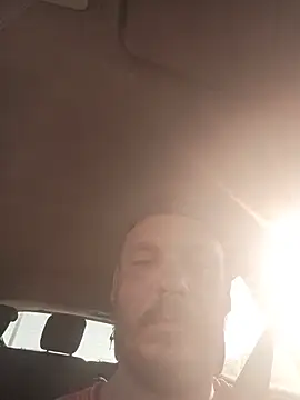 WadedGuzzling online show from August 6, 2026, 5:37 pm