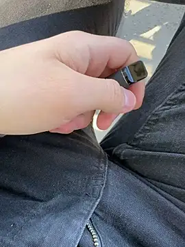 kareem0010 online show from March 6, 2025, 1:46 pm