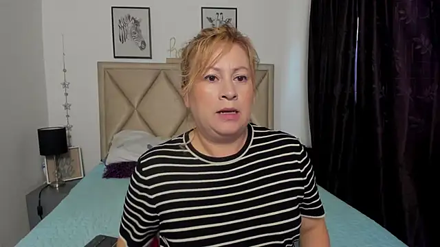 Snapshot of MonyCassius chatting on April 9, 2026, 11:48 am MonyCassius online show from April 9, 2026, 11:48 am