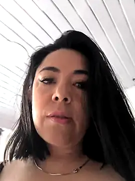 Bella fournier online show from December 4, 2025, 3:54 pm