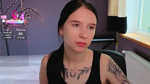 KarolinaBlacks online show from May 21, 2026, 5:25 am