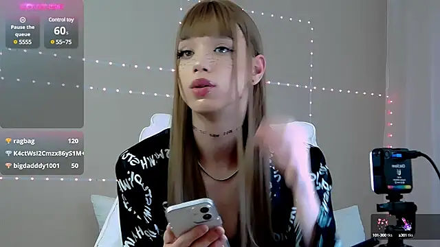 Snapshot of Dasha_M chatting on January 11, 2025, 12:40 pm Dasha M online show from January 11, 2025, 12:40 pm