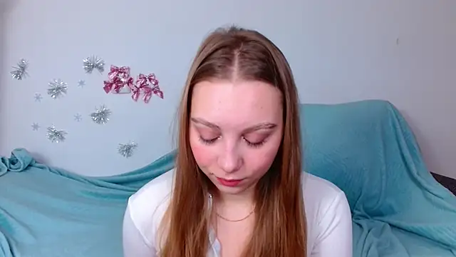 bellaa love  online show from February 9, 2026, 12:14 am