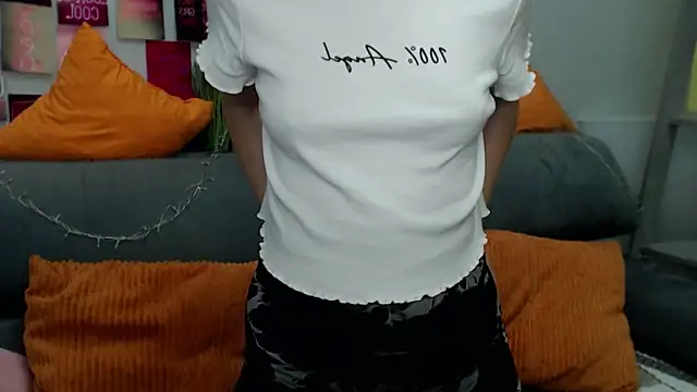 MilanaRoza online show from October 26, 2025, 5:52 pm