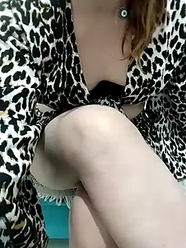 Snapshot of simay1111 chatting on January 13, 2025, 10:56 pm simay1111 online show from January 13, 2025, 10:56 pm