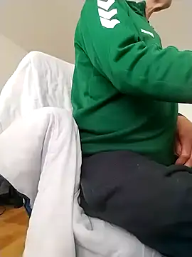 Snapshot of 25mitch chatting on November 1, 2025, 12:07 pm 25mitch online show from November 1, 2025, 12:07 pm