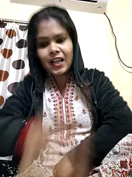 Snapshot of yoursweety09 chatting on January 17, 2025, 2:39 pm yoursweety09 online show from January 17, 2025, 2:39 pm