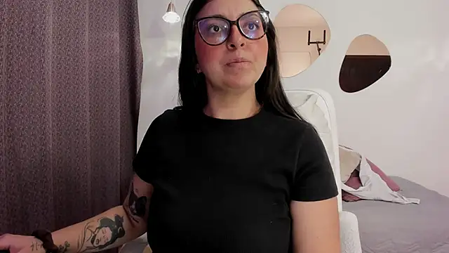 Vioolletta online show from October 16, 2025, 7:26 pm