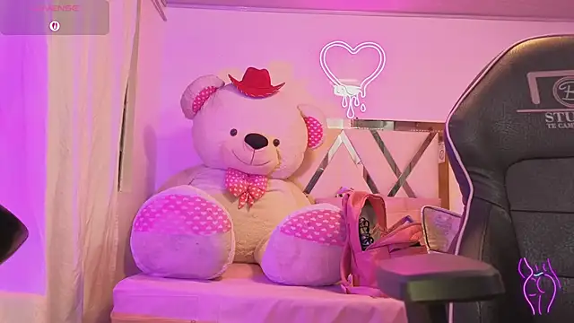 Laylafoxy tay online show from September 27, 2025, 3:22 am