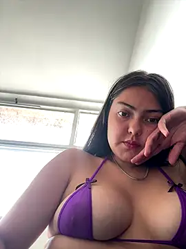 gabbyfoox online show from September 27, 2025, 3:17 pm