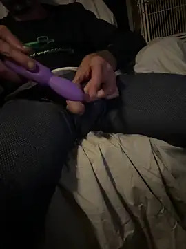 Snapshot of KBD85 chatting on December 2, 2024, 8:52 am KBD85 online show from December 2, 2024, 8:52 am