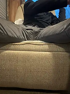 Snapshot of KBD85 chatting on December 10, 2024, 9:54 pm KBD85 online show from December 10, 2024, 9:54 pm