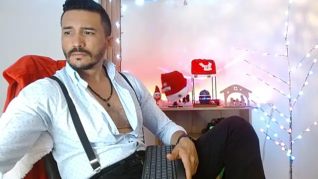 Reiko 85  online show from December 15, 2025, 2:54 pm