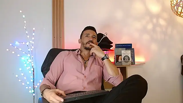 Reiko 85  online show from January 8, 2026, 2:30 pm