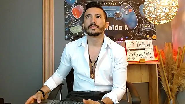 Reiko 85  online show from April 13, 2026, 2:33 pm