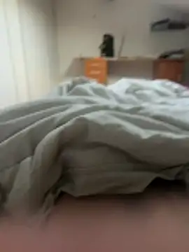 Layzeee online show from November 12, 2025, 4:07 pm