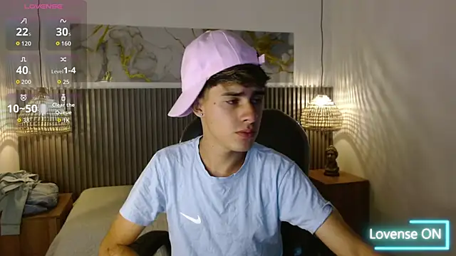 Dyla n18 online show from October 6, 2025, 10:07 pm