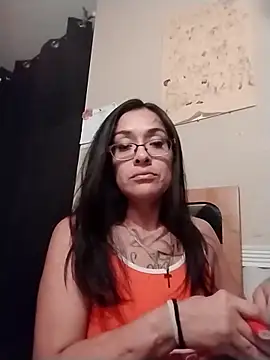 lovlypussy55 online show from September 21, 2025, 9:11 am