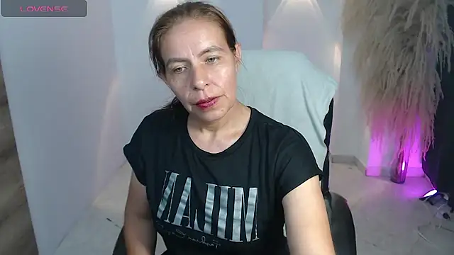 Milf karlye online show from January 9, 2026, 4:26 am