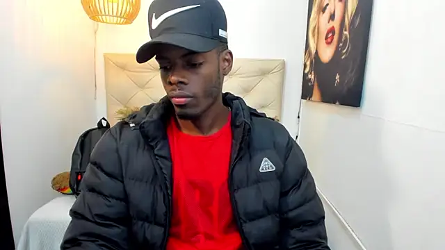 Snapshot of royce_ebony chatting on September 19, 2025, 3:08 am royce ebony online show from September 19, 2025, 3:08 am