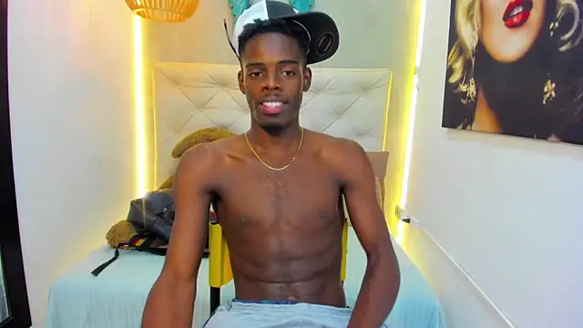 Snapshot of royce_ebony chatting on October 1, 2025, 2:50 am royce ebony online show from October 1, 2025, 2:50 am