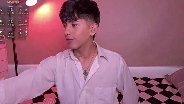 teobowny  online show from September 27, 2025, 10:04 pm