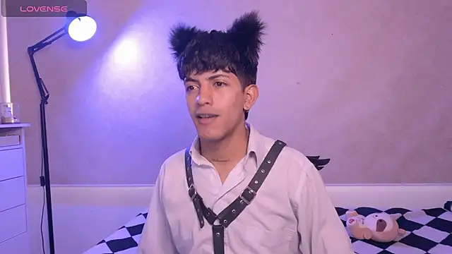 teobowny  online show from January 18, 2026, 9:51 pm