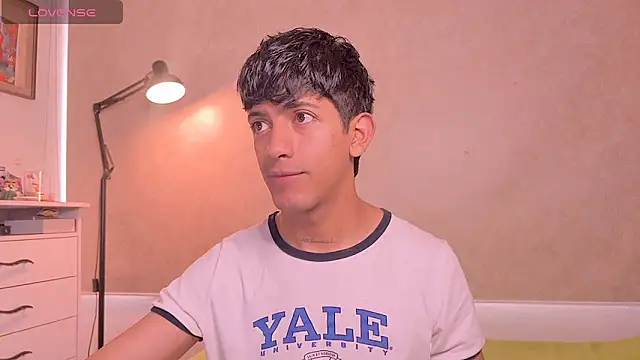 teobowny  online show from April 7, 2026, 4:07 pm