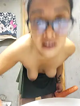 Vanessagirld online show from March 1, 2025, 4:15 am