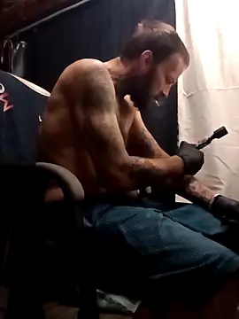 Whipit323 online show from March 1, 2026, 5:04 pm