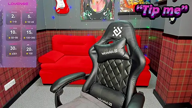 Snapshot of Jennifer_Wadee chatting on January 7, 2025, 10:43 am Jennifer Wadee online show from January 7, 2025, 10:43 am