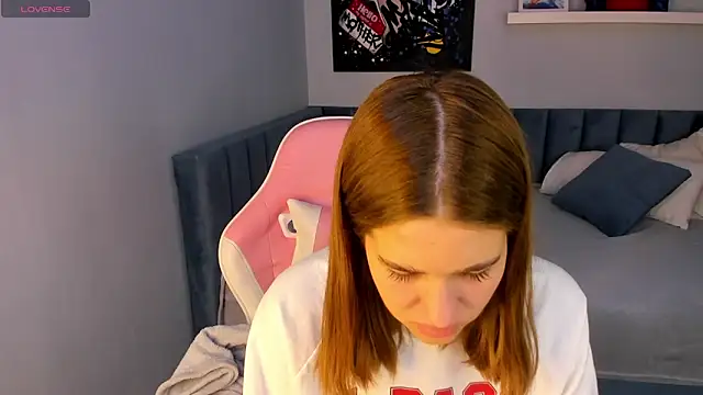 Jennifer Wadee online show from March 9, 2026, 11:09 pm