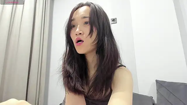 aenie online show from January 12, 2025, 3:46 pm