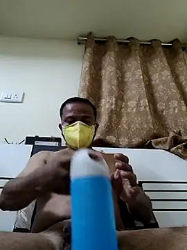 Snapshot of Punekarmanoj97 chatting on March 18, 2025, 10:48 pm Punekarmanoj97 online show from March 18, 2025, 10:48 pm