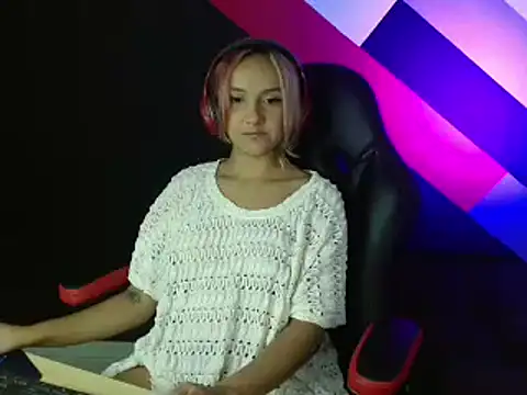 Snapshot of Alterego1__ chatting on January 10, 2025, 9:10 pm Alterego1 online show from January 10, 2025, 9:10 pm