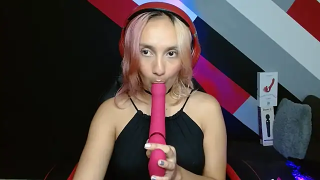Snapshot of Alterego1__ chatting on January 30, 2025, 9:04 pm Alterego1 online show from January 30, 2025, 9:04 pm