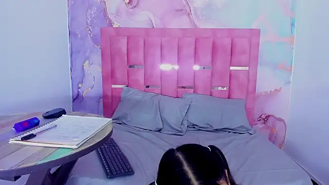 LizzMartin online show from December 2, 2024, 10:23 pm