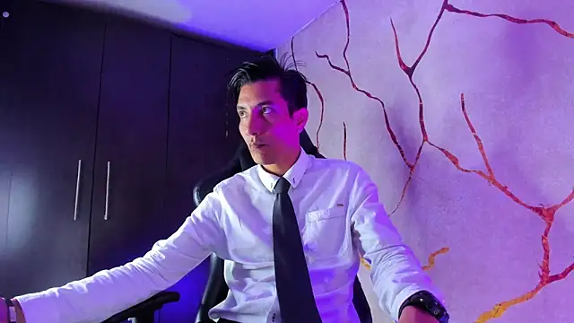 EdwardVlad online show from December 17, 2024, 7:15 pm