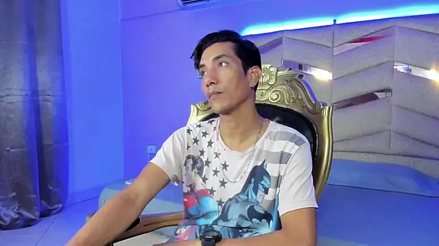 EdwardVlad online show from January 6, 2025, 7:13 pm