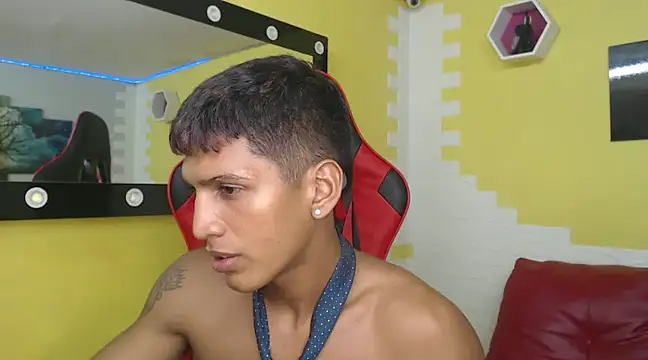 mau elixxx online show from December 18, 2024, 5:37 am