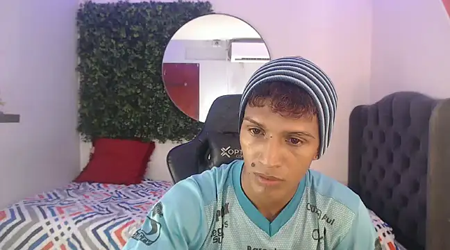 mau elixxx online show from January 4, 2025, 2:35 am