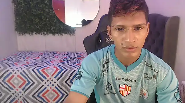 mau elixxx online show from January 4, 2025, 7:45 am