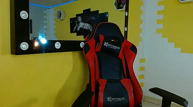 mau elixxx online show from January 22, 2025, 2:48 am