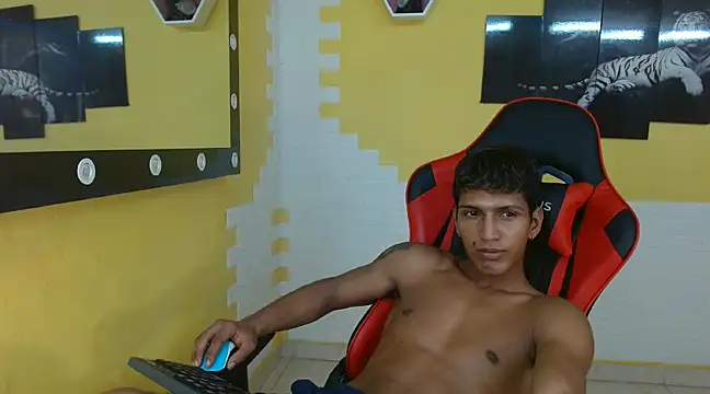 mau elixxx online show from January 24, 2025, 9:39 am