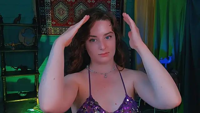 AnnTerry  online show from September 26, 2025, 9:24 am