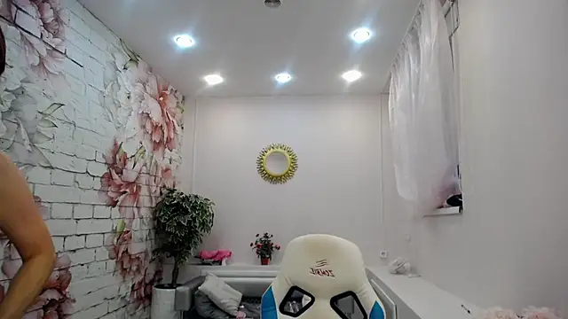 Cutie Asya online show from October 13, 2025, 4:45 am