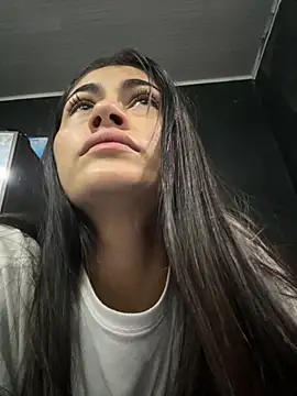 Snapshot of emilie_xx_ chatting on September 20, 2025, 1:01 pm emilie xx online show from September 20, 2025, 1:01 pm