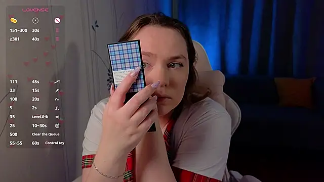 Kari Lunna online show from October 25, 2025, 3:03 am