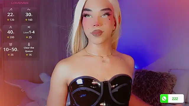 DanniLee  online show from January 17, 2026, 8:12 pm