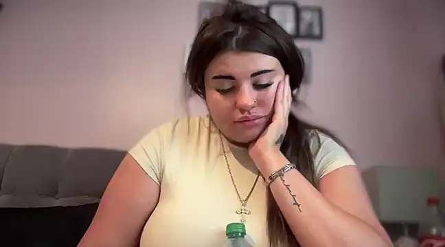 curvybabesx1 online show from March 10, 2025, 2:26 pm